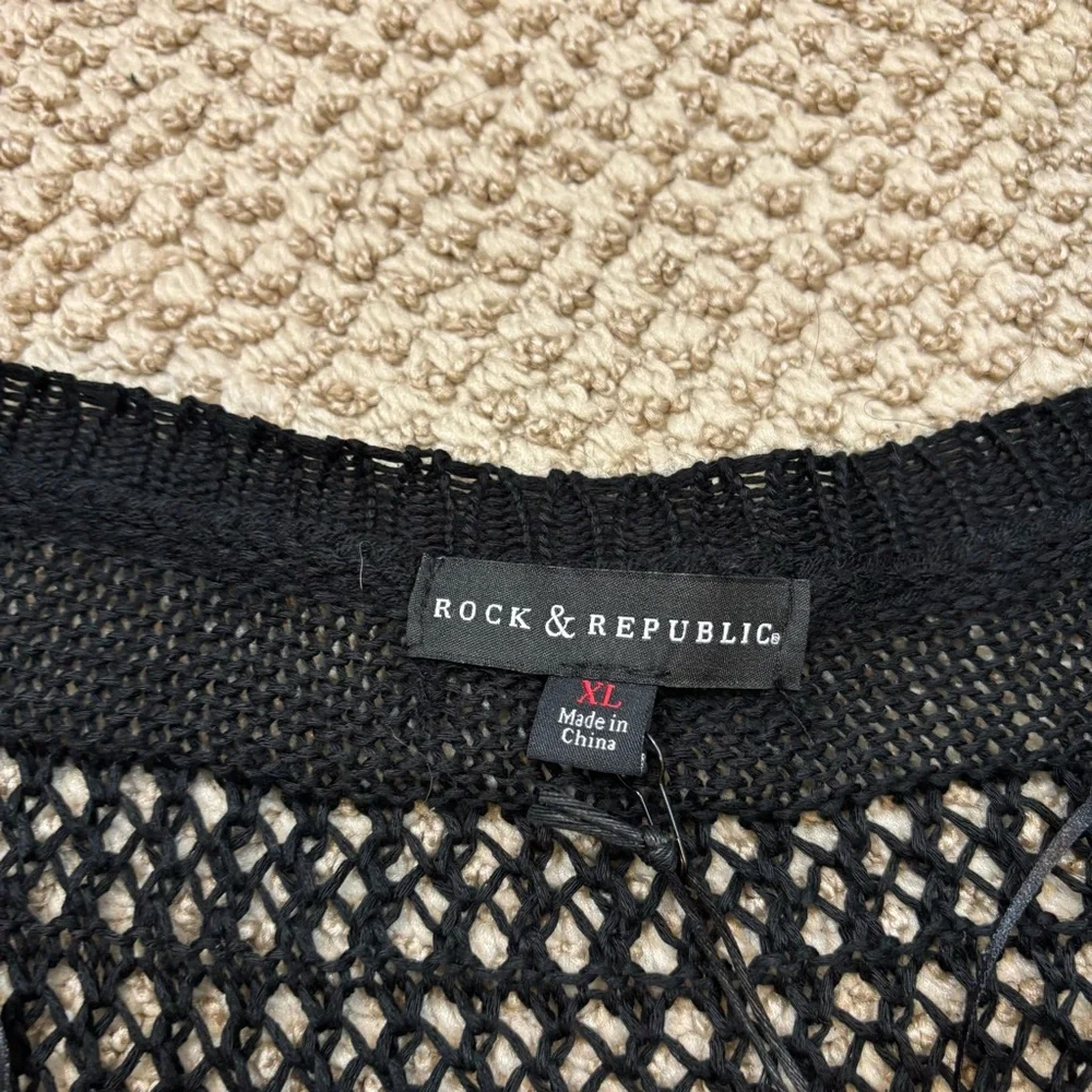 Brand new with tags Ladies Rock & Republic Open Knit V Neck Ice Queen Sweater XL